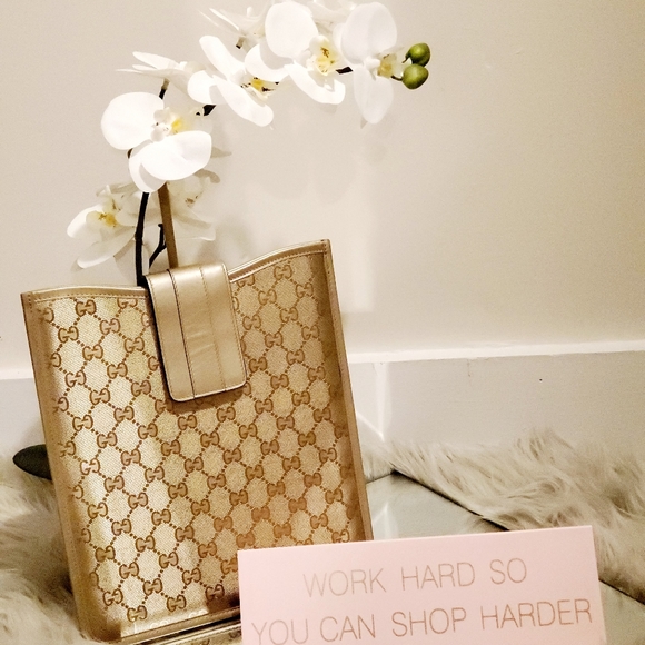 Authentic Gold Gucci Tablet Case - Picture 1 of 3